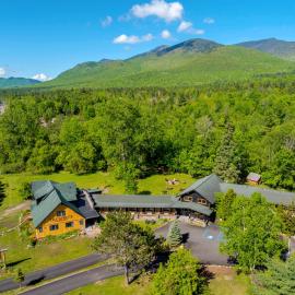 Adirondack Spruce Lodge, Hotel in Wilmington