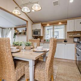 Bunny Lodge Quiet 2-Bed Luxury Home near Milford on Sea, hotel a Lymington