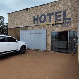 Hotel Gramados, hotel in Porangatu