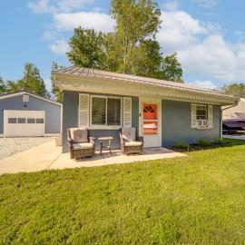 Steps to Strip & Lake! Family-Friendly Geneva Gem