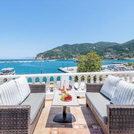 Adonis Rooms, hotel in Skopelos Town