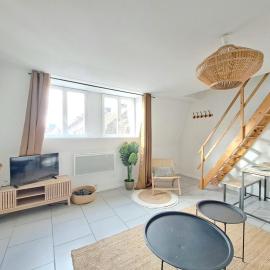 Duplex 300 meters from Croix Centre metro near Lille