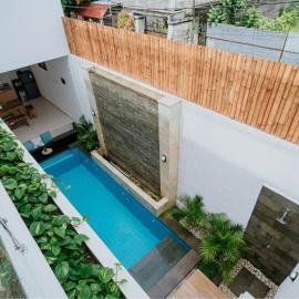 Nice Villa Kuta Berlian by Yo-Na, hotel u gradu Legijan