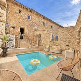 Mas XVIII en pierres avec piscine privée proche d'Uzés