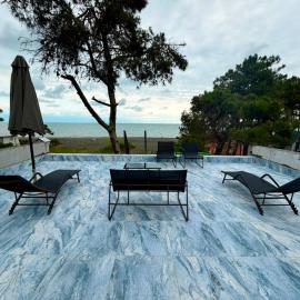 Sunrise Panorama Terrace، فندق في Ozurgetʼi