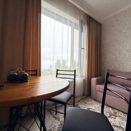 Novel apartment، فندق في Korumdu
