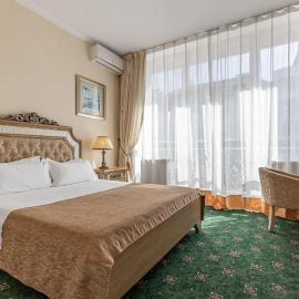 Hotel, Hotel in Kiew