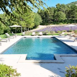 Bastide de l'Esclat - Lavender fields & Pool, hotel em Apt