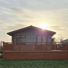 Luxury Lakeview Lodge At Billing Aquadrome - 3 Bed, 2 Bath, Double Lodge, Sleeps 8