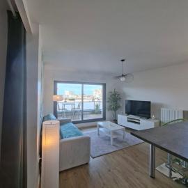 Appartement avec balcon vue mer – hotel w mieście Cucq