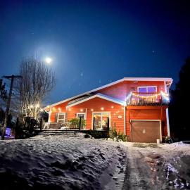 The Spruce Cape Suite, hotel in Kodiak