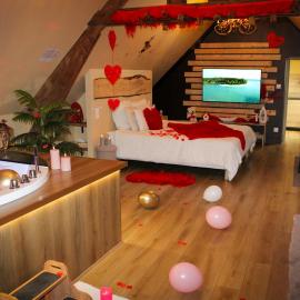 Le Chalet, Escapade Spa & Jacuzzi Privé proche Lille, hotel in La Bassée