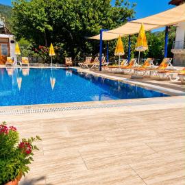 Emir Palas Hotel, hotel di Ekincik