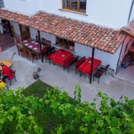 Hostel & Bujtina Darian