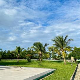 Sun and Sand at Golden Sun Diani, hotel in Diani Beach