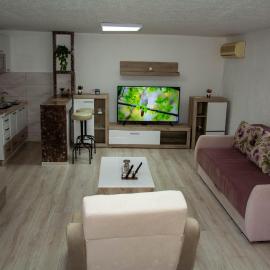 Zeleni dom, hotel v mestu Brestovac