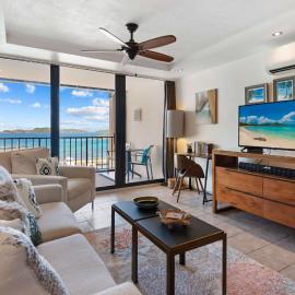 Sapphire Beach Escape - Walk to Beach - HGTV, Hotel in East End