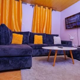Lolaverone hideout, hotel sa Thika
