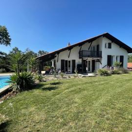 Maison de vacances 12 personnes famille et piscine