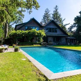 Cedar Crest Retreat, hotel in Southampton