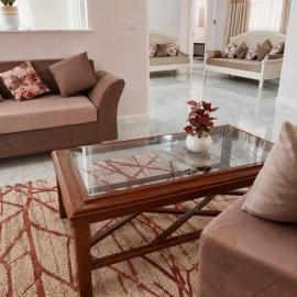 Maison au rez-de-chaussée à Mahdia rejiche, hotel din Mahdia