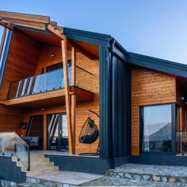 Royal Hill- Bran King Spa Chalet