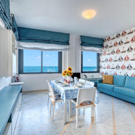 Front Beach Magic Sea - Sea Front - Happy Rentals