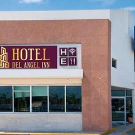 Hotel del angelinn, hotel in Martínez de La Torre