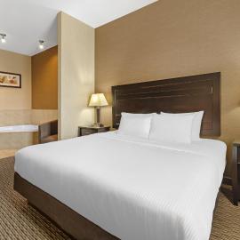 Best Western Estevan Inn & Suites: Estevan şehrinde bir otel