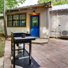 Paluxy Riverfront Couple’s Studio on Over 2 Acres!