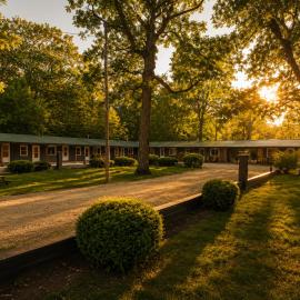 Lakeside Heritage Resort, Hotel in Carp Lake