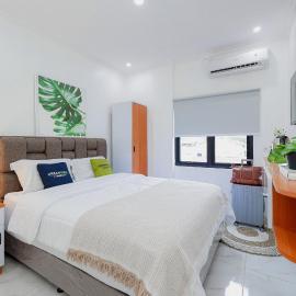Urbanview Hotel Amira Syariah Bogor, хотел в Pamoyanan