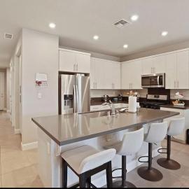 Vip Class One Real Comfort 3 Bedrooms, hotel Lodiban