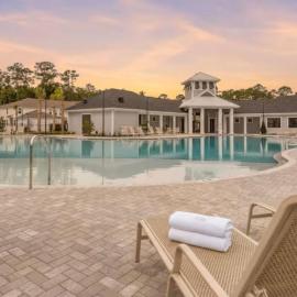 2 Private Suites Pool Near Beaches & Golf，聖奧古斯丁的飯店