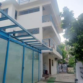 Guest House Sai Leela, hotel in Chicalim