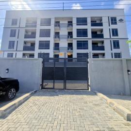 Habitat Service Apartment, hotel u gradu Ilado