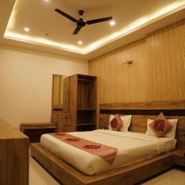 Hotel Parth Inn