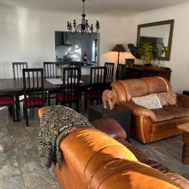 Private Retreat, hotel in Gordonʼs Bay