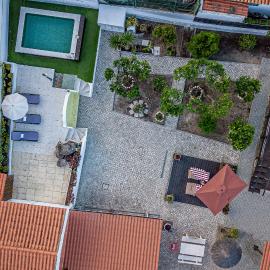 Casa das Flores by Hostiva