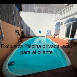 La Villa de la piscina Privada & Chimenea Chilches pueblo, hotel Rincón de la Victoriában