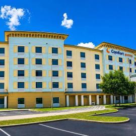 Comfort Suites Palm Bay - Melbourne, hotel di Palm Bay