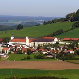 Benediktinerstift Michaelbeuern, hotel u gradu Michaelbeuern