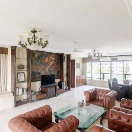 Bachis Nest Luxury 5BHK Villa with lawn and terrace, hotel in Mumbai
