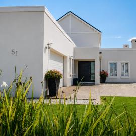 Fifty1 on Long on Kingswood Golf Estate, hotel u gradu Džordž