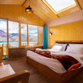 Falcon'S Cottages, hotel en Merak