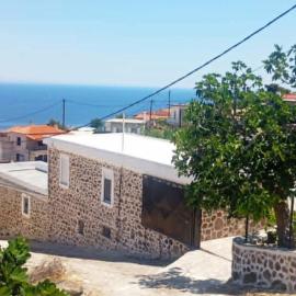 Volcanic Stone Cottage Sea View & Yard