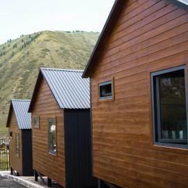Kolsay Lake Cabins, hotel in Kurmenty