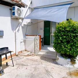 Casa Irrose, bilocale completo di tutti i servizi, in zona tranquilla