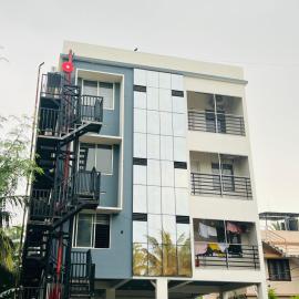 H Halcyon Suites, hotel a Ernākulam