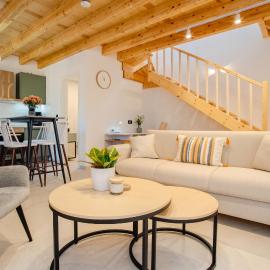 Sun Haven Family Home、Mólosのホテル